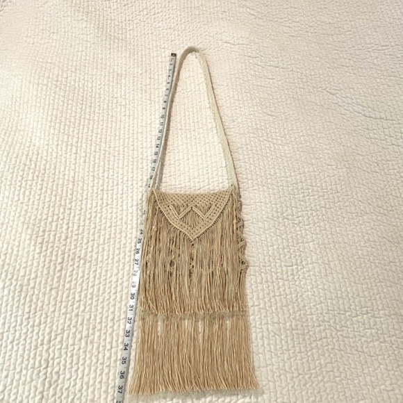 Macrame Ivory Crossbody Purse with Fringe - Picture 4 of 9